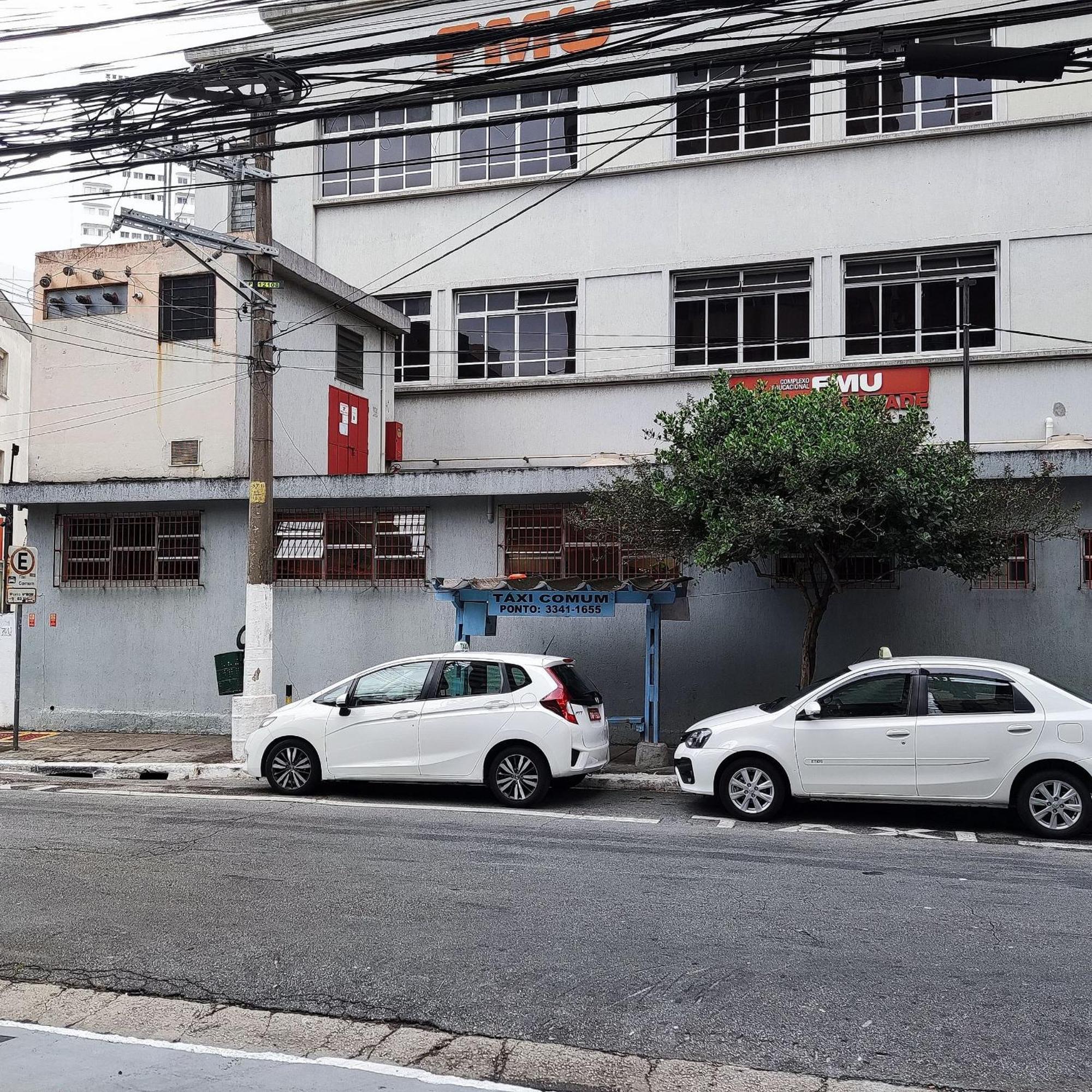 Flat Brlhante 5 Pessoas Garagem Hakka -feirinha-hospitais *